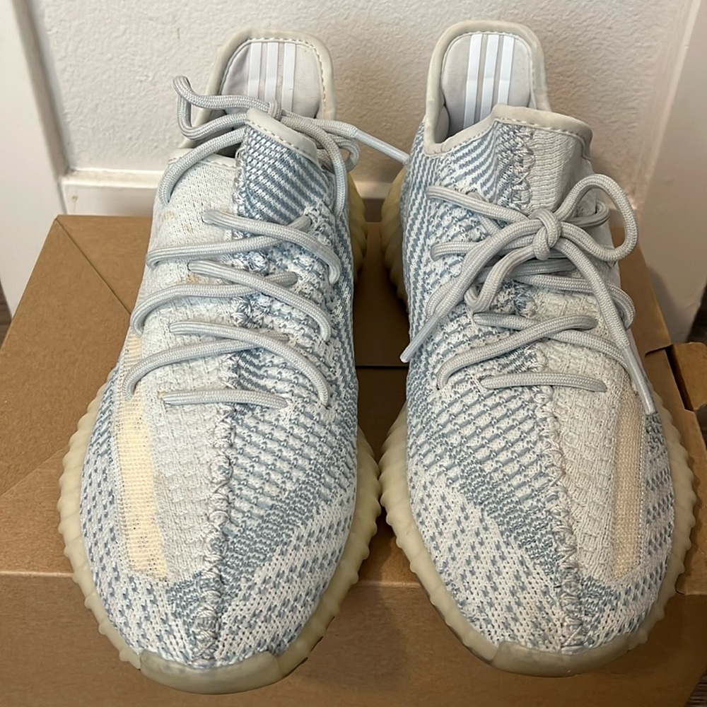 Yeezy Boost 350 V2